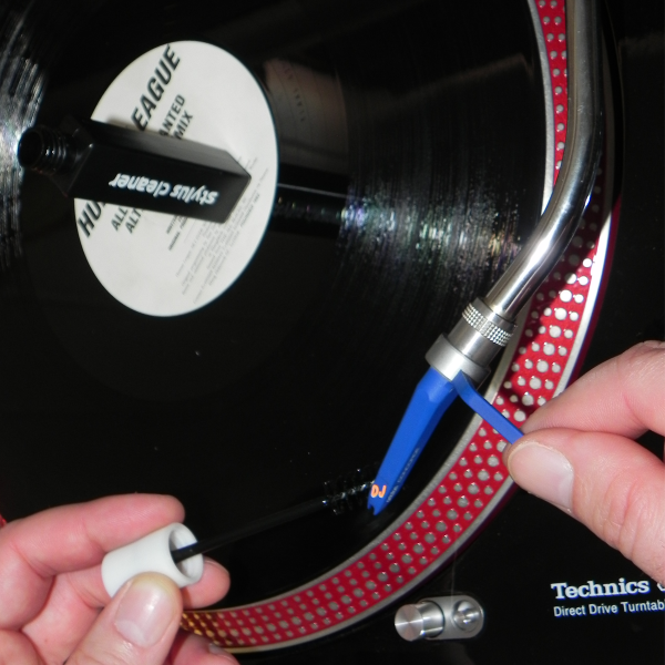 Schallplatten-System-NadelReiniger